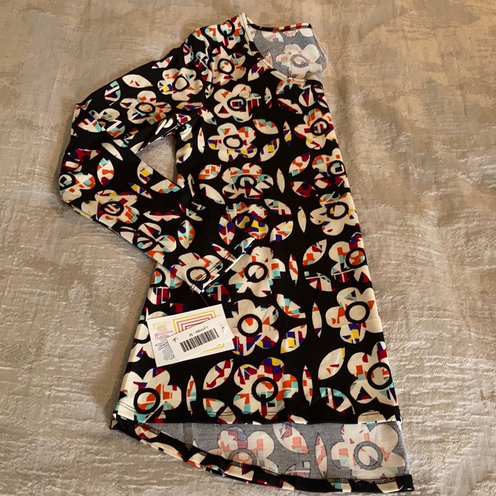 LulaRoe Lynnae Size M